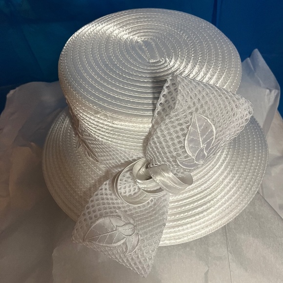 Ashro Accessories - Ashro White Hat